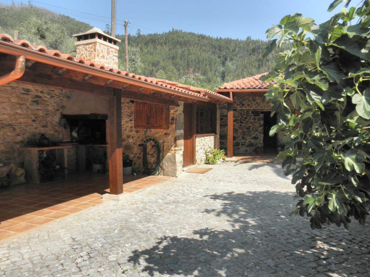 Vila Casa Velha Figueiro Dos Vinhos Exteriér fotografie
